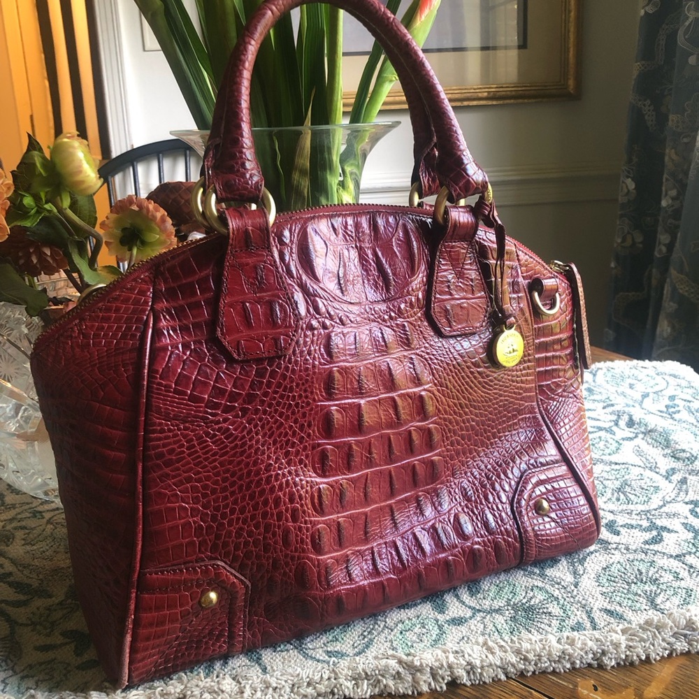 Beautiful Authentic Brahmin Tyler Satchel Purse Cranberry Red
